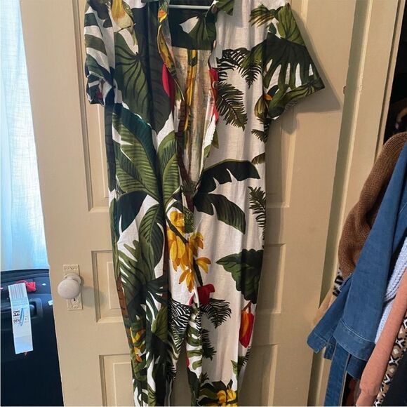 Farm Rio white cocoa forest jumpsuit size M - Picture 6 of 9